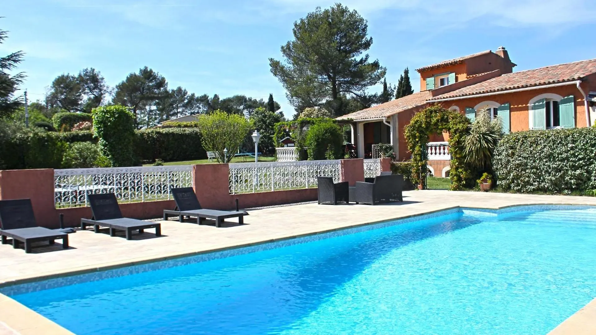 Holiday home Villa Nycou Bagnols-en-Foret France